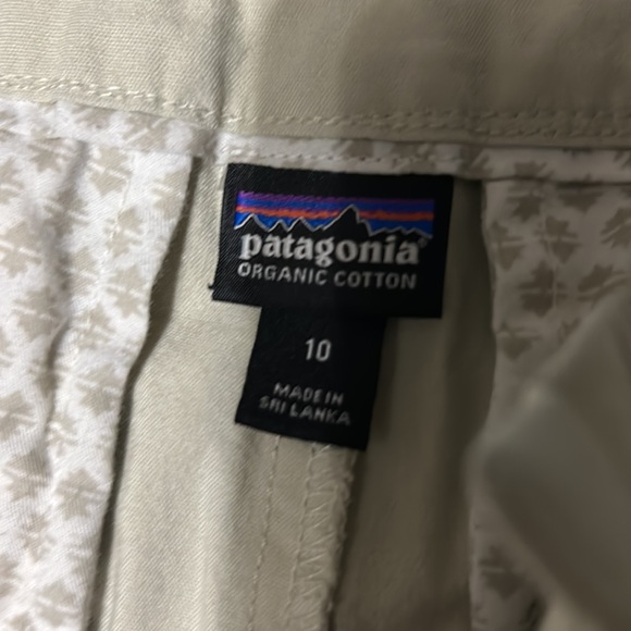 Shorts - Picture 2 of 3